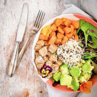 swissoja-recettes-plat-poke-bowl-avec-tofu-nature-full