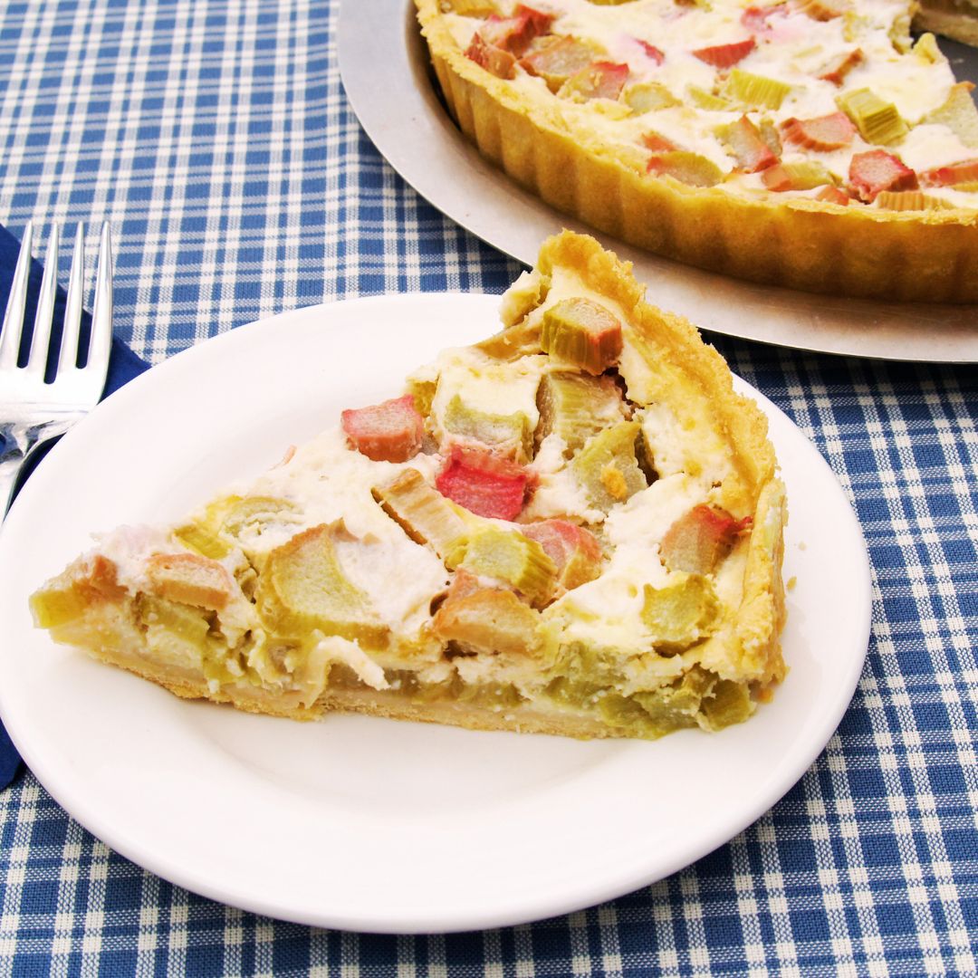tranche de tarte à la rhubarbe